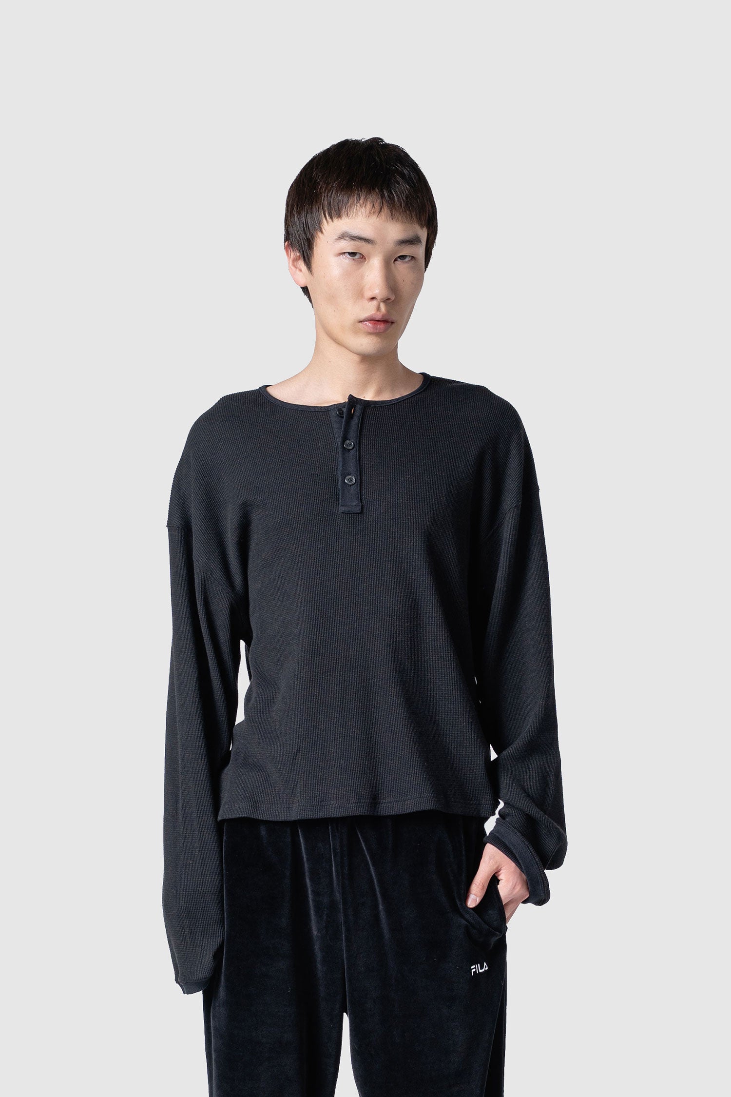 COTTON CASHMERE WAFFLE HENRY NECK TOP