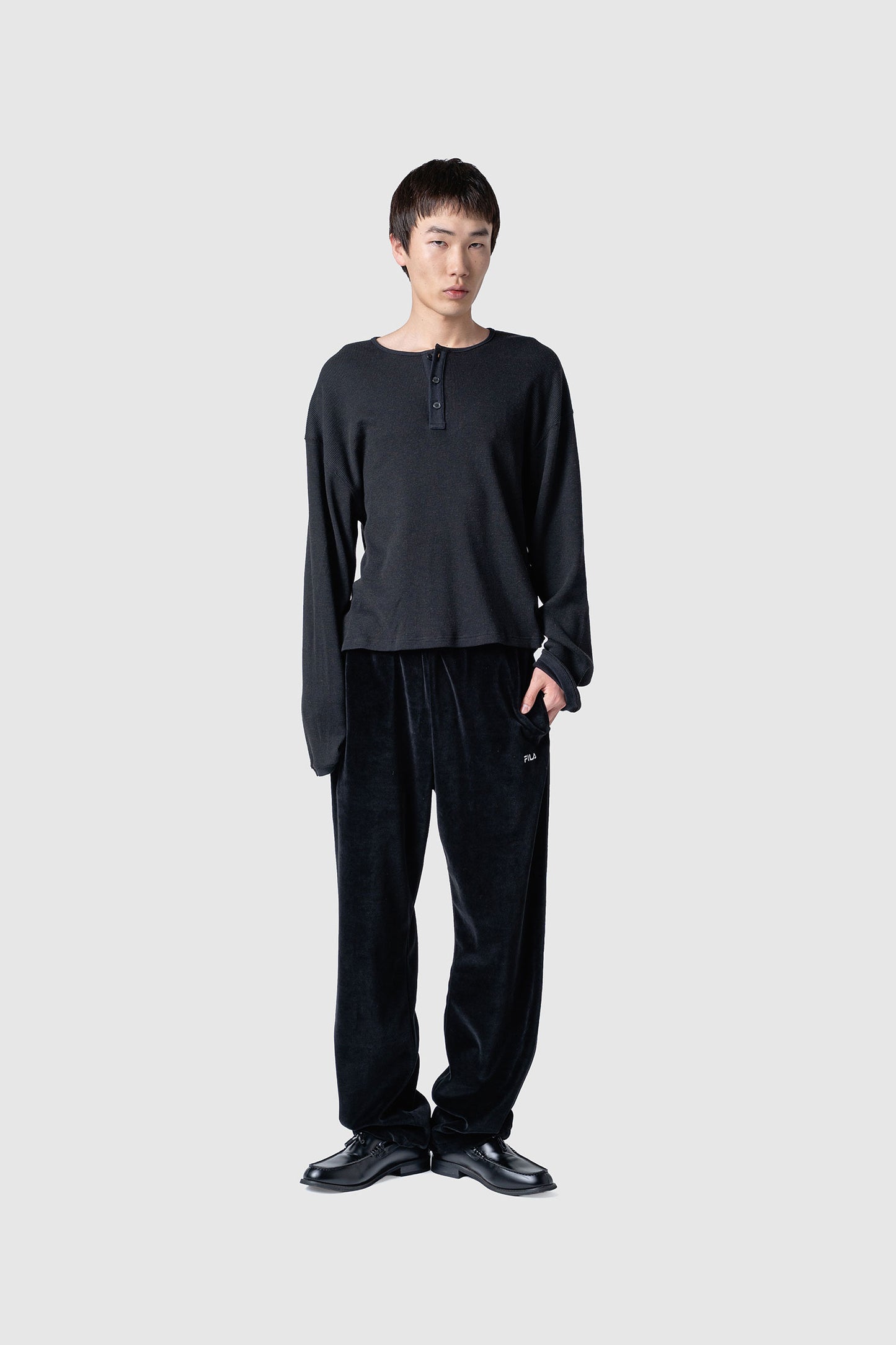 COTTON CASHMERE WAFFLE HENRY NECK TOP