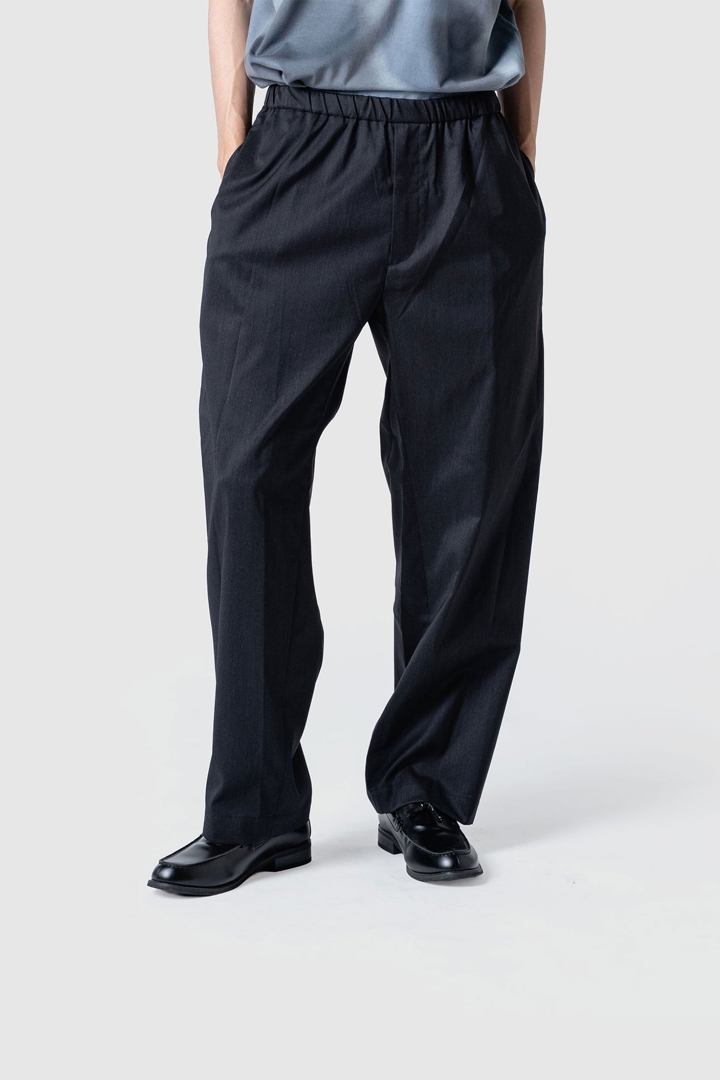 WATER-PROOF WOOL PANTS
