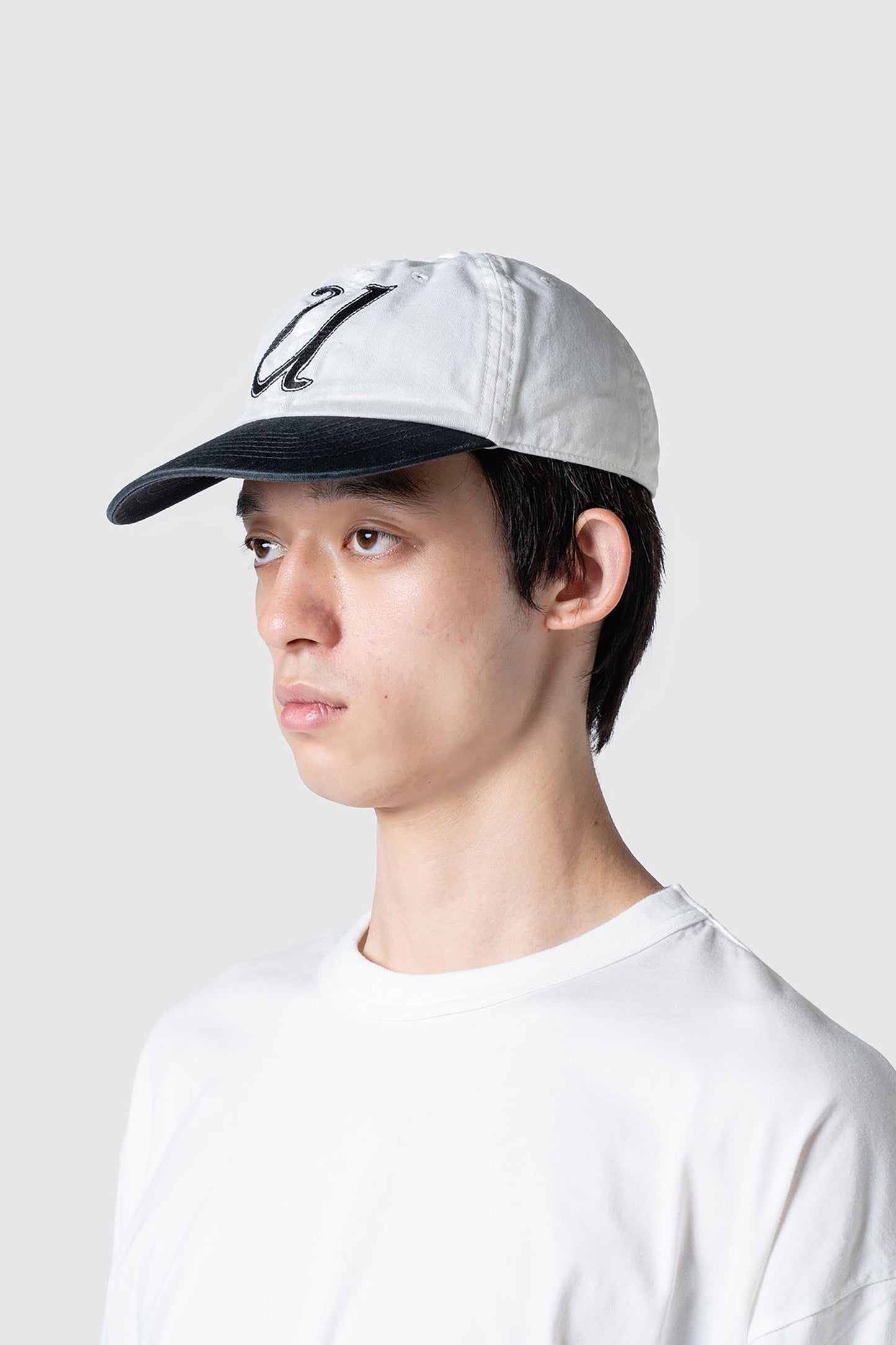 WASHED 2TONE CAP "U"