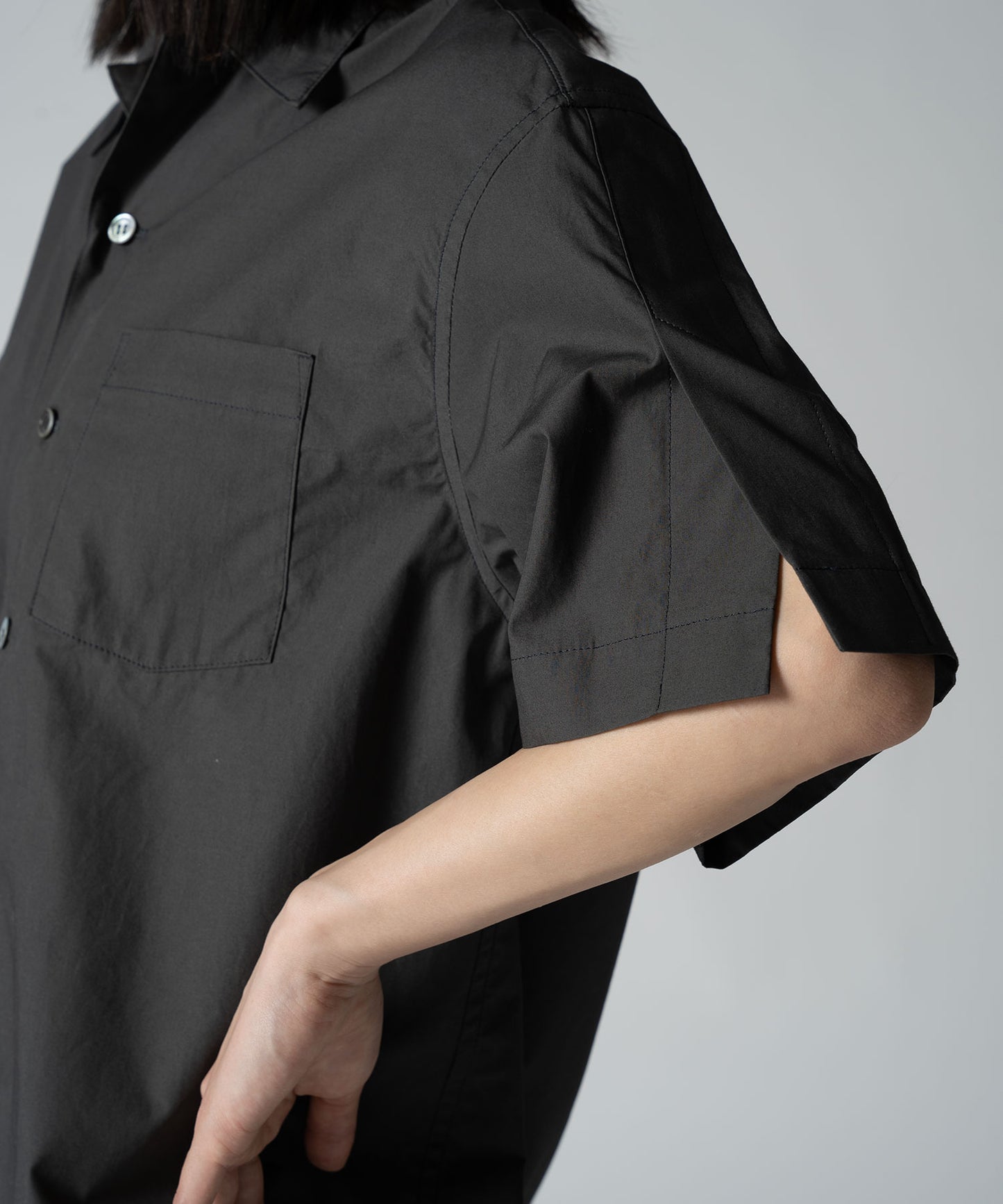 Cotton Slit Short-Sleeve Shirt