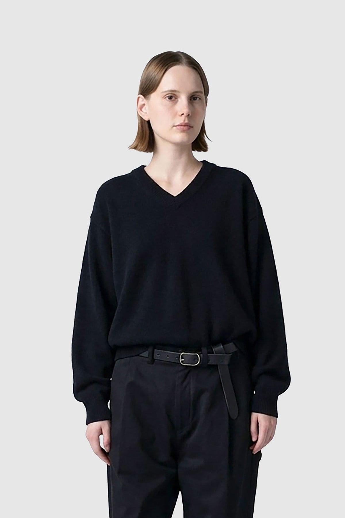 CASHMERE V-NECK SWEATER