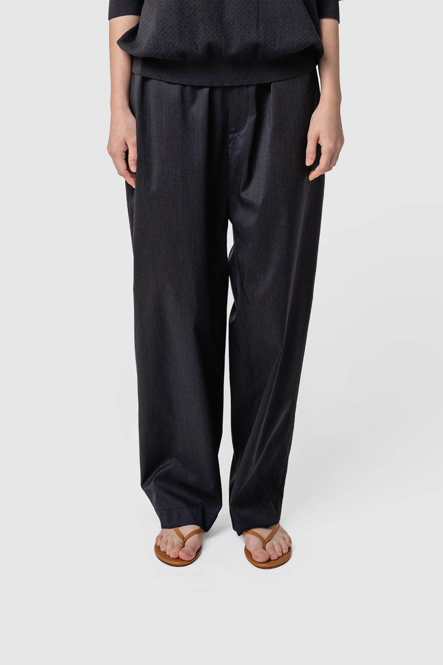 WATER-PROOF WOOL PANTS