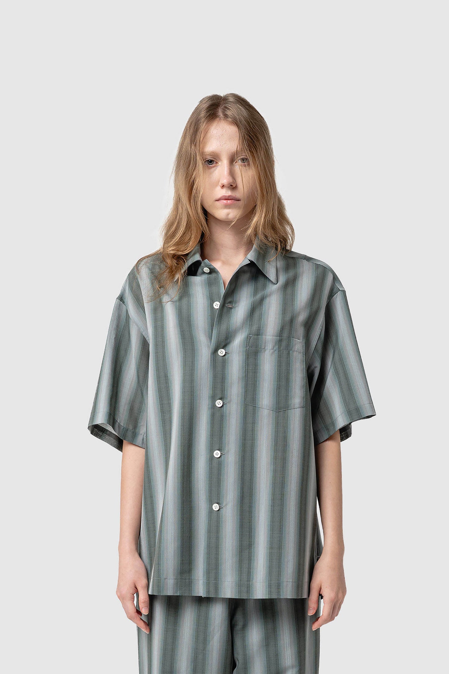 OMBRE STRIPE S/S SHIRT